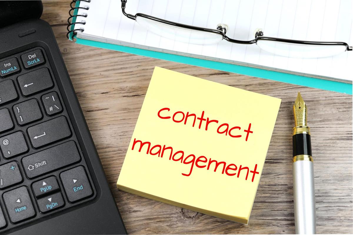 Contract Management Free of Charge Creative Commons Post it Note image